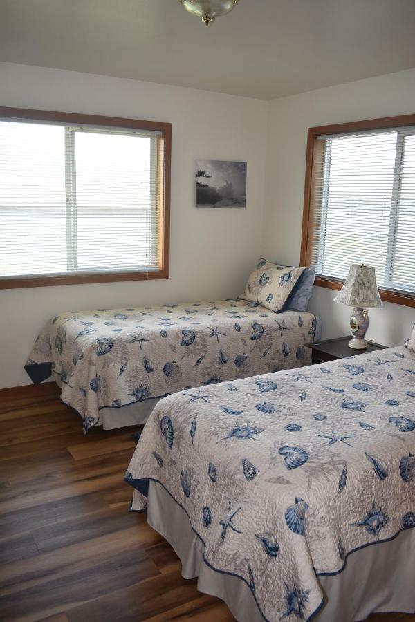 Coquille Point Condo Бандън Екстериор снимка